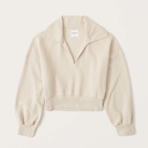 Abercrombie & Fitch Drama Collar V-Neck Cropped Soft A&F Sweatshirt in Tan Large